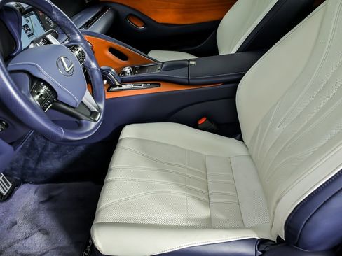 Used 2018 Lexus LC 500 Coupe image 21