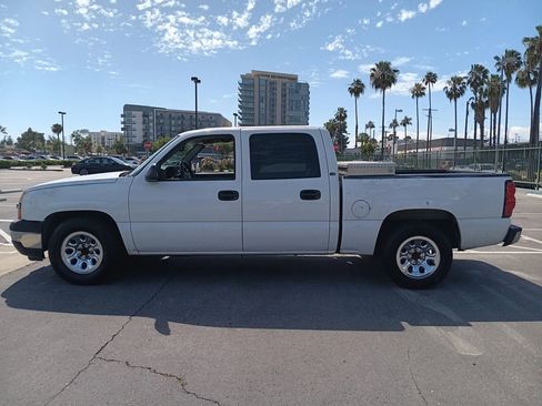 Used 2005 Chevrolet Silverado 1500 LS w/ Light Duty Power Package RWD image 5