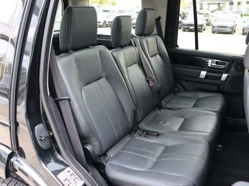 Used 2016 Land Rover LR4 HSE image 38
