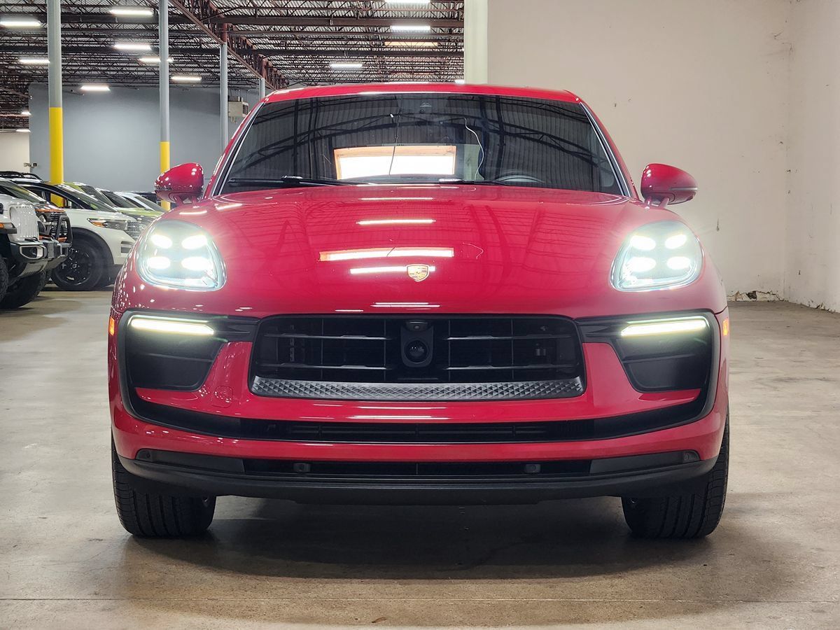 Used 2023 Porsche Macan AWD/4WD image 2
