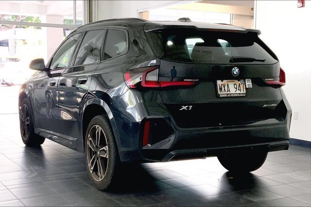 Used 2023 BMW X1 xDrive28i w/ M Sport Package AWD/4WD image 5
