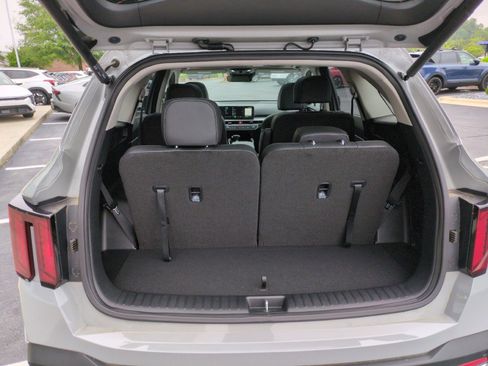 New 2025 Kia Sorento EX w/ Panoramic Sunroof Package AWD/4WD image 36