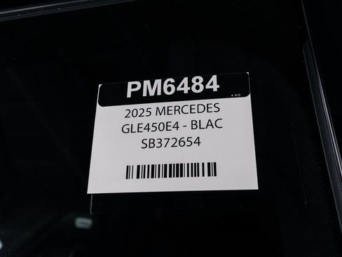 Used 2025 Mercedes-Benz GLE 450e 4MATIC w/ AMG Line Exterior image 41
