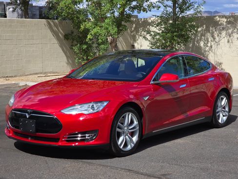 Used 2016 Tesla Model S P90D AWD/4WD image 6