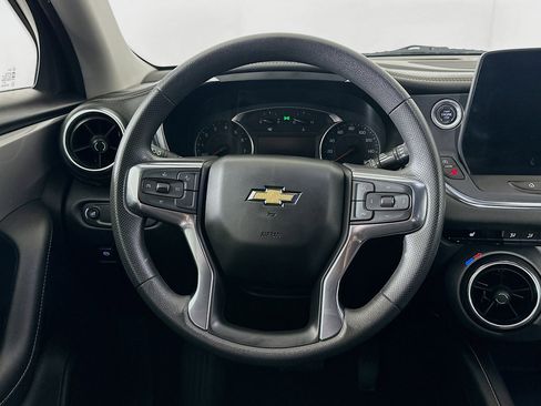 Used 2025 Chevrolet Blazer LT image 17