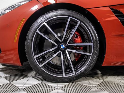 Used 2025 BMW Z4 M40i w/ Premium Package image 37