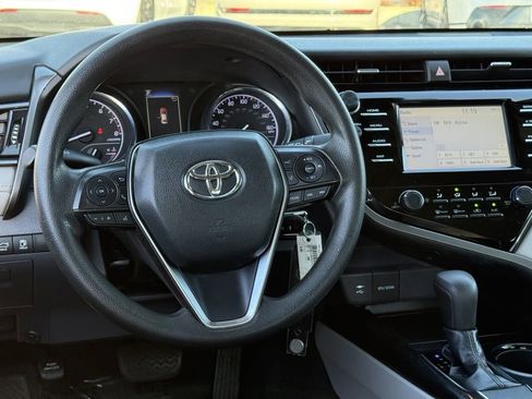 Certified 2019 Toyota Camry LE image 27