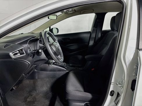 Used 2024 Toyota Corolla LE FWD image 11