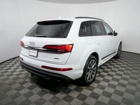 Used 2024 Audi Q7 2.0T Premium Plus w/ Premium Plus Package image 3