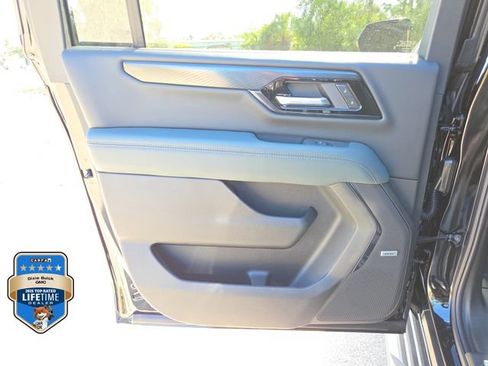 New 2026 GMC Yukon XL AT4 w/ Premium Trailering Package AWD/4WD image 11