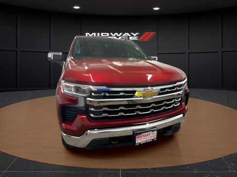 Used 2023 Chevrolet Silverado 1500 LTZ AWD/4WD image 5