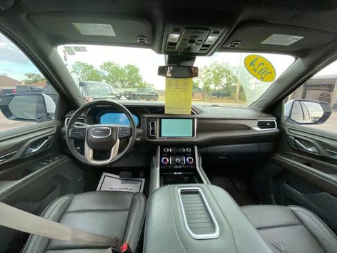 Used 2024 GMC Yukon Denali AWD/4WD image 15