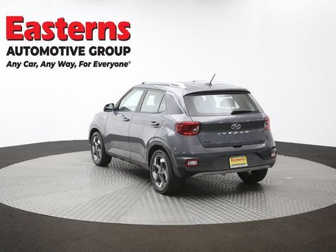 Used 2025 Hyundai Venue SEL FWD image 64