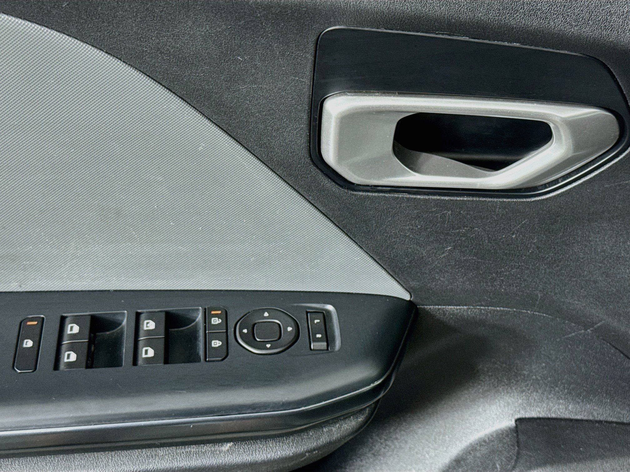 Used 2025 Kia K4 FWD image 22
