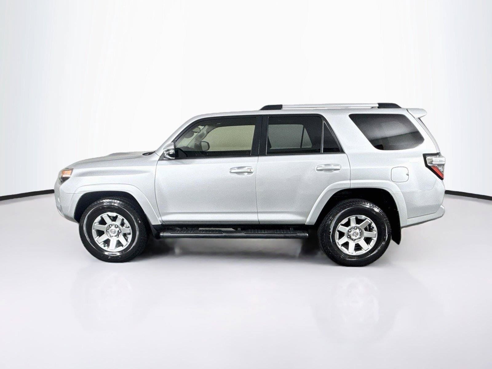 Used 2016 Toyota 4Runner Trail AWD/4WD image 14