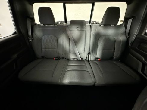 New 2026 RAM 1500 Express AWD/4WD image 10