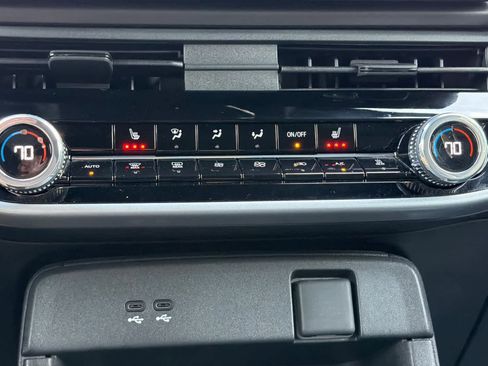 Used 2024 Honda Prologue EX image 23