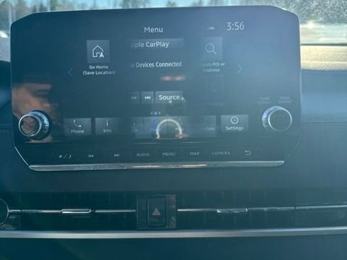 Used 2024 Mitsubishi Outlander SE image 13