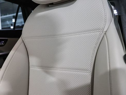 Certified 2024 Mercedes-Benz GLC 300 image 25