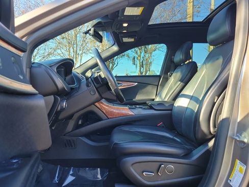 Used 2019 Lincoln Nautilus Reserve image 23