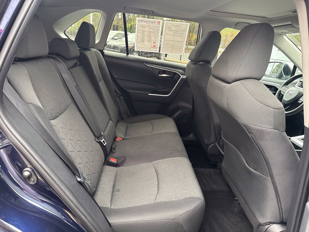 Certified 2021 Toyota RAV4 XLE w/ Convenience Package AWD/4WD image 29