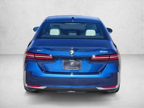 Used 2026 BMW 540i xDrive w/ Premium Package AWD/4WD image 6
