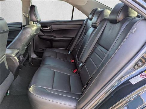 Used 2016 Toyota Camry XLE w/ Moonroof Package image 20