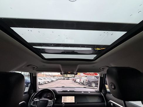 Used 2020 Land Rover Defender 110 First Edition AWD/4WD image 33