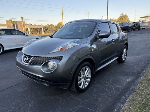 Used 2012 Nissan Juke SV w/ Interior Illumination Pkg image 3