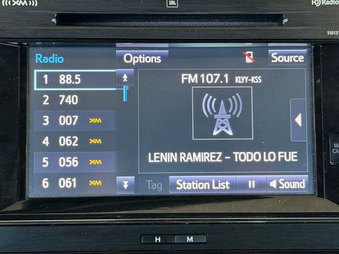 Used 2017 Toyota Avalon Limited w/ Carpet Mat Package FWD image 29