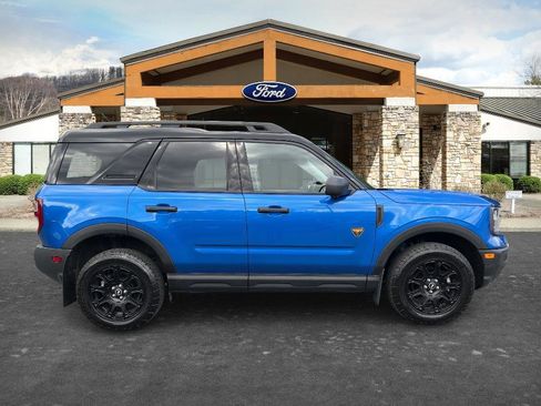 Used 2025 Ford Bronco Sport Badlands AWD/4WD image 4