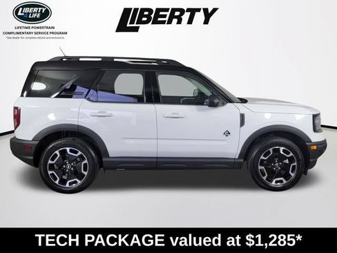 Used 2023 Ford Bronco Sport Outer Banks w/ Tech Package AWD/4WD image 2