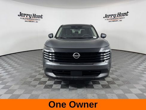 Used 2025 Nissan Kicks SV image 5