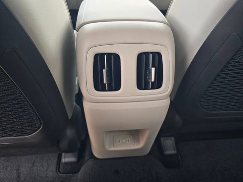 New 2026 Hyundai Tucson Limited FWD image 24