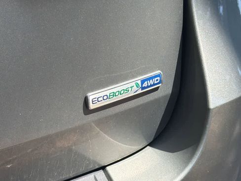 Used 2020 Ford Explorer XLT w/ Equipment Group 202A AWD/4WD image 7