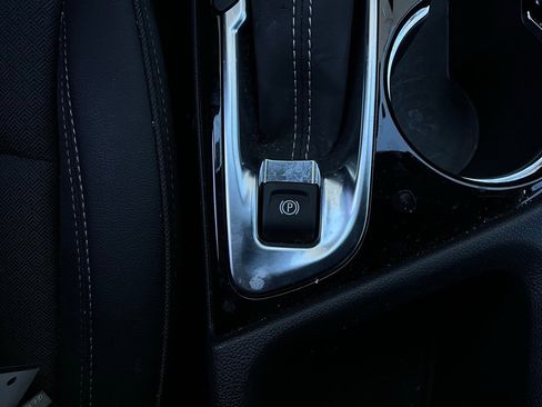 Used 2025 Buick Encore GX Preferred image 21