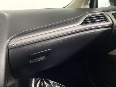 Used 2018 Ford Fusion S FWD image 28