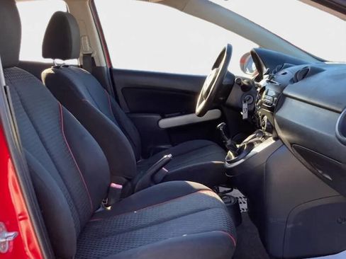 Used 2012 MAZDA MAZDA2 Touring image 11