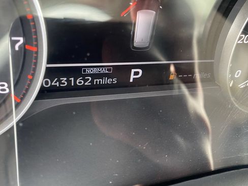 Used 2024 Mitsubishi Outlander SE AWD/4WD image 5