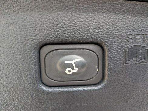 Used 2020 Ford Edge SEL w/ Convenience Package image 33