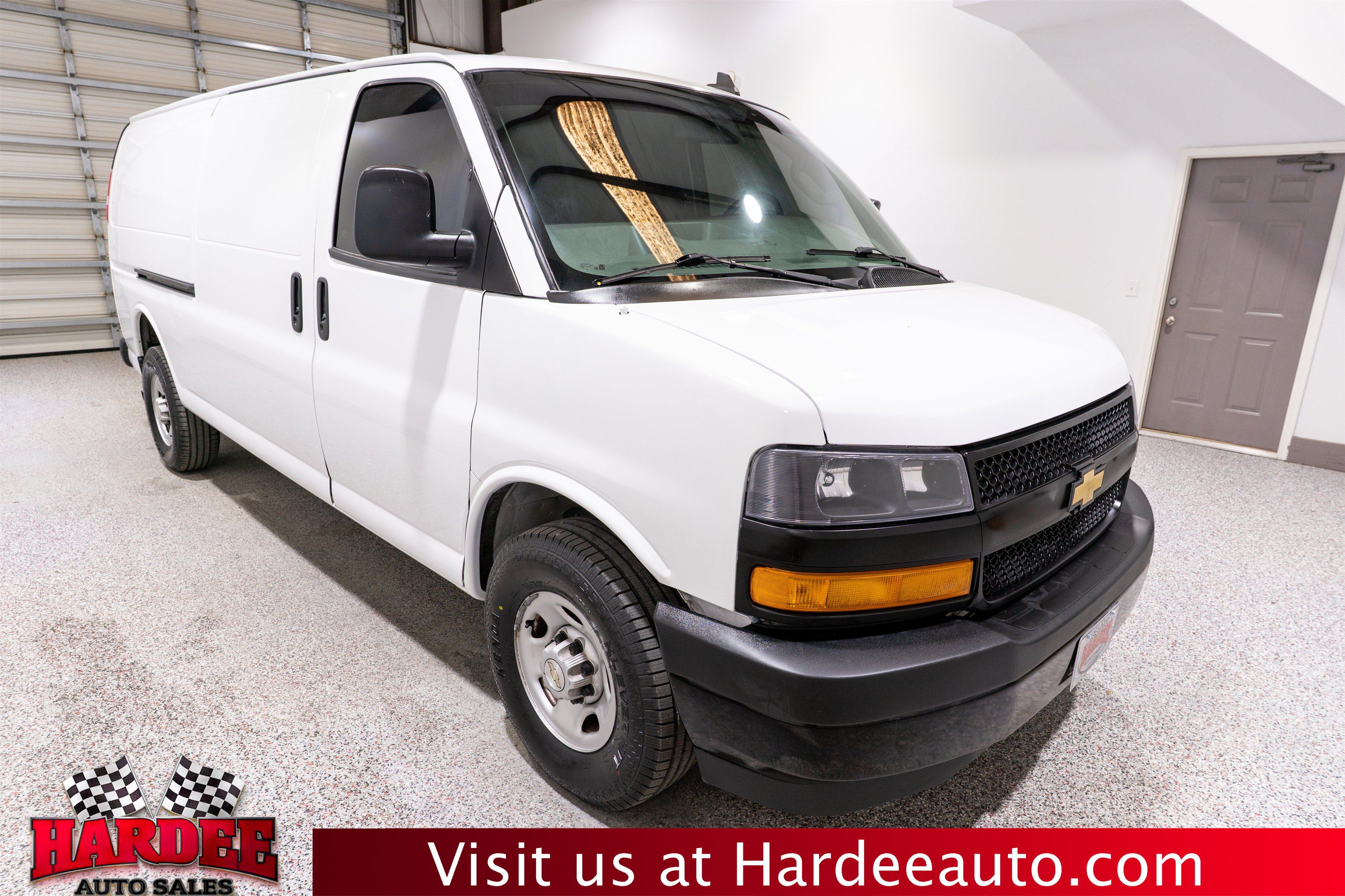 Used 2023 Chevrolet Express 2500 Extended w/ Driver Convenience Package RWD image 6