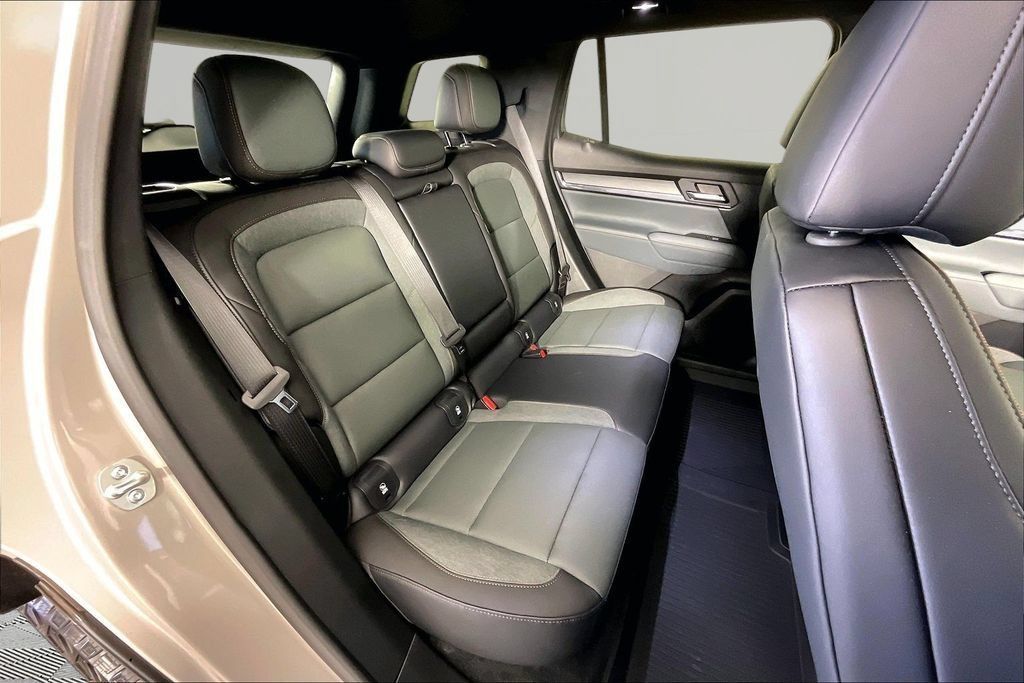 New 2026 GMC Terrain AT4 w/ Convenience Package III AWD/4WD image 10