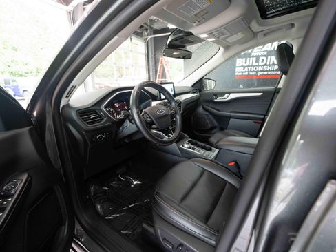 Used 2022 Ford Escape SEL AWD/4WD image 8