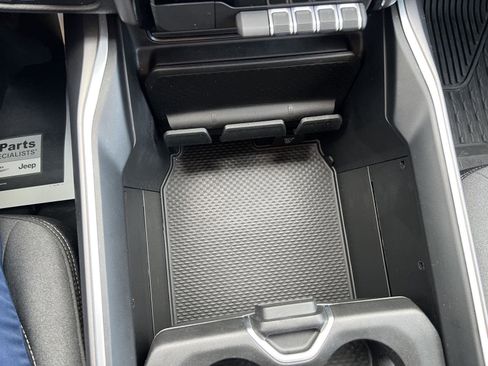Used 2023 RAM 1500 Big Horn AWD/4WD image 24