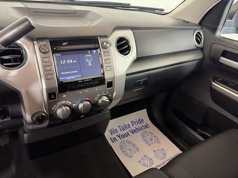 Used 2017 Toyota Tundra SR5 image 4