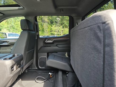 New 2026 Chevrolet Silverado 1500 LT Trail Boss w/ Safety Package AWD/4WD image 22