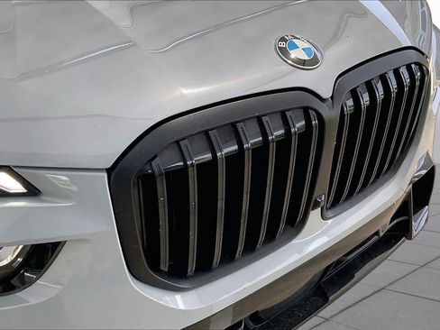 Used 2024 BMW X7 xDrive40i w/ M Sport Package AWD/4WD image 30