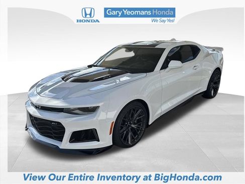 Used 2022 Chevrolet Camaro ZL1 RWD image 11