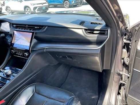 Used 2023 Jeep Grand Cherokee L Overland w/ MOPAR Finishing Package AWD/4WD image 12