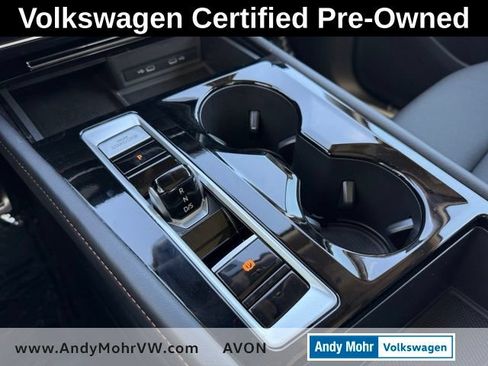 Used 2024 Volkswagen Atlas Peak Edition SEL AWD/4WD image 31